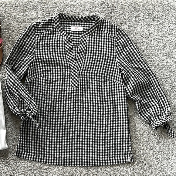 Vineyard Vines Gingham Seersucker Savannah Popover Top - Picture 2 of 8